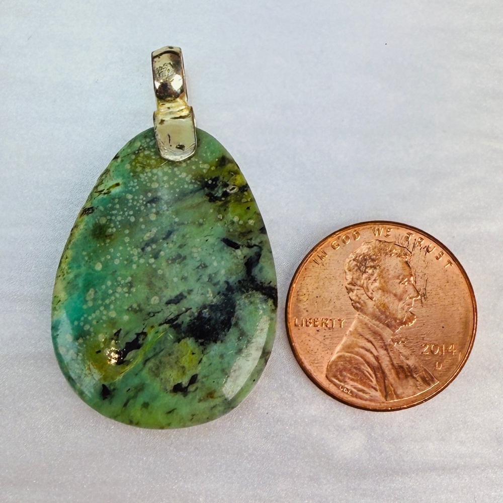 Natural Green Ocean Jasper Pear Shape Pendant - Picture 4 of 8